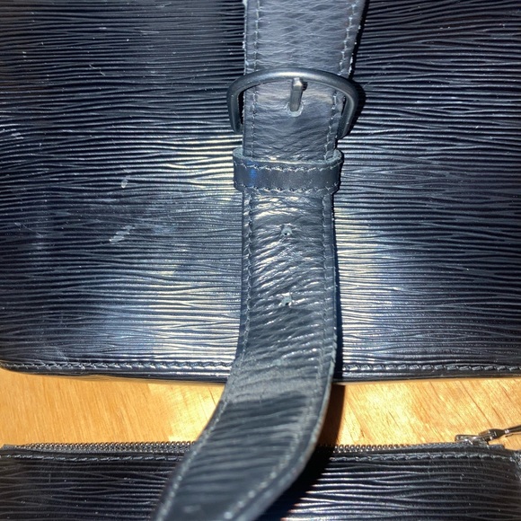Louis Vuitton Epi Leather Sac a Dos Sling Backpack with pouch - Picture 6 of 12